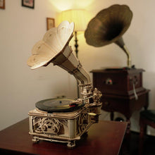 Load image into Gallery viewer, Black Gum Gramophone LKB01